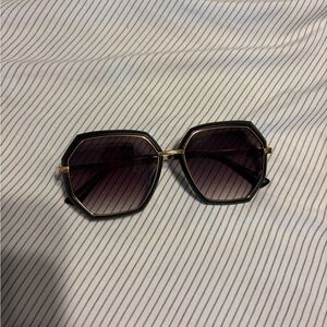 Stylish Black and Gold Sunglasses